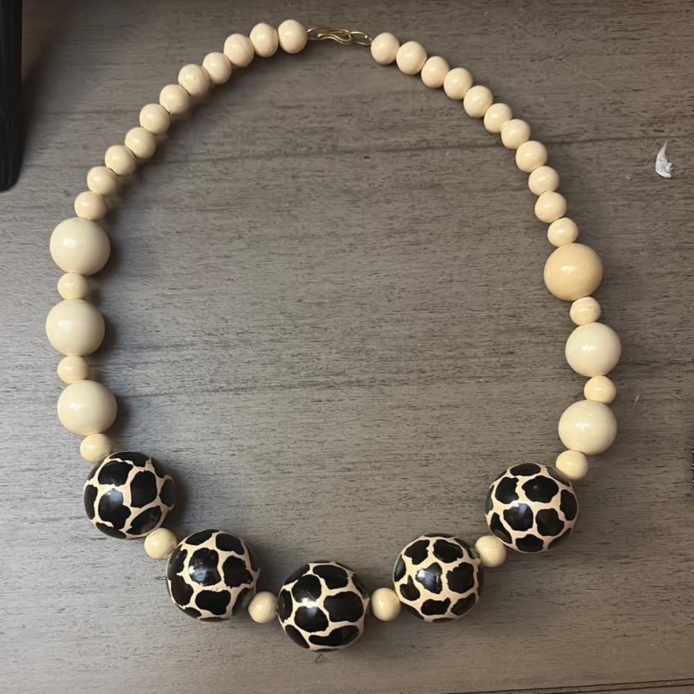 Elegant Cream and Black Beaded Necklace